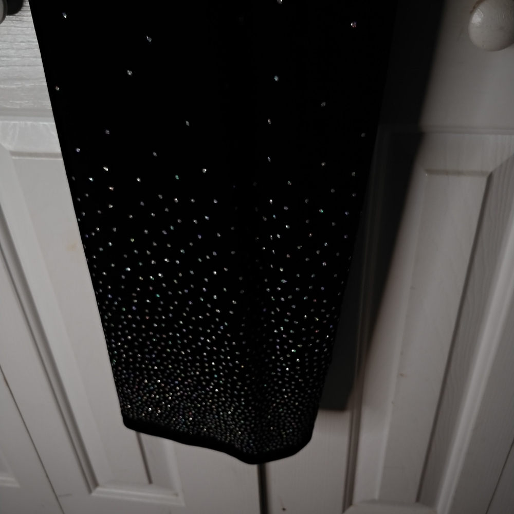 CrossStrap Black Velvet w/ Rhinestone detail @ the